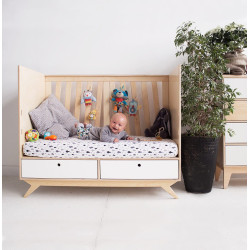 NEST.CRIB łóżeczko dziecięce ze sklejki w skandynawskim stylu