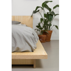 OTOTO.10 minimalistyczne łóżko ze sklejki z wezgłowiem, styl skandynawski