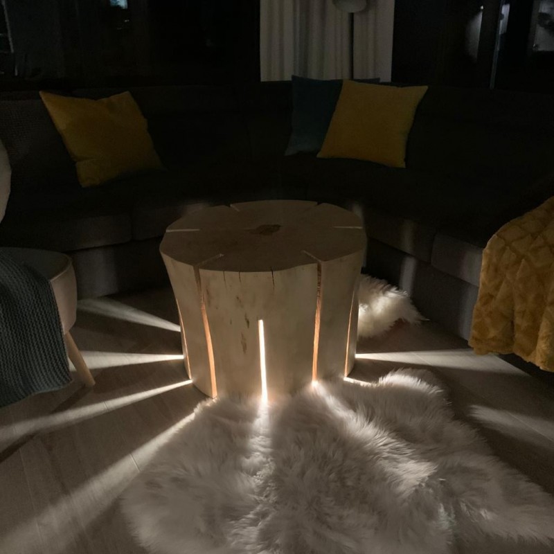 TINO podświetlany stolik, pieniek drewniany, polski design