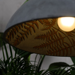 JUNGLE duża betonowa lampa wisząca z roślinnym motywem, styl loftowy