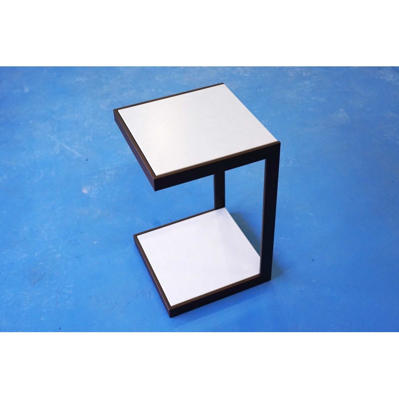 DUO QUADRATA stolik pomocnik z kwarcytu w stylu industrialnym