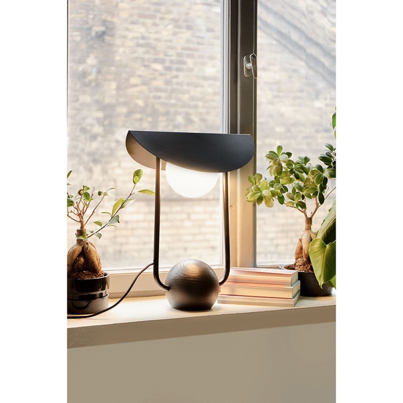 ERTER ST lampa stołowa ze szklanym kloszem i drewnianą podstawą, polski design